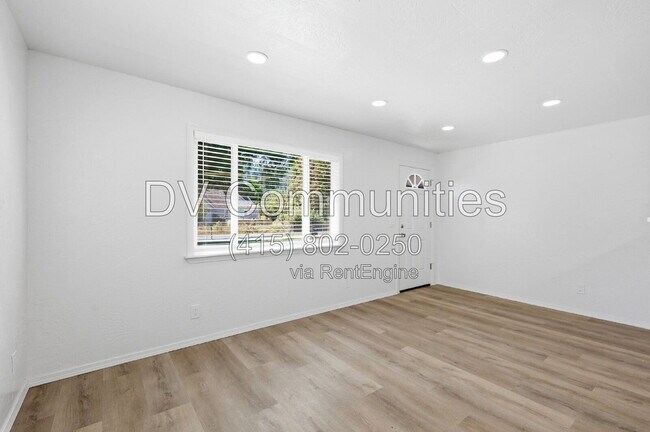 Photo - 47793 Harris St