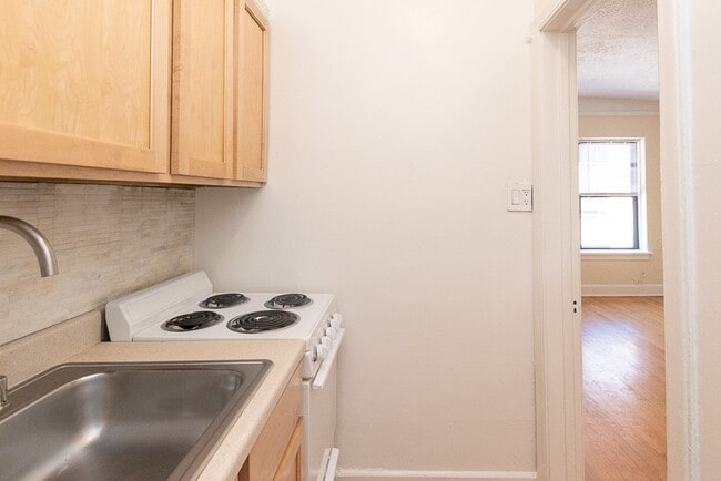 Photo - 556 W Arlington Pl Unit K09J