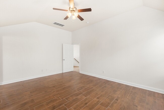 Building Photo - 4818 Fair Oak Dale Ln