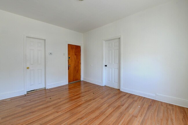 477 Liberty Ave Unidad 2