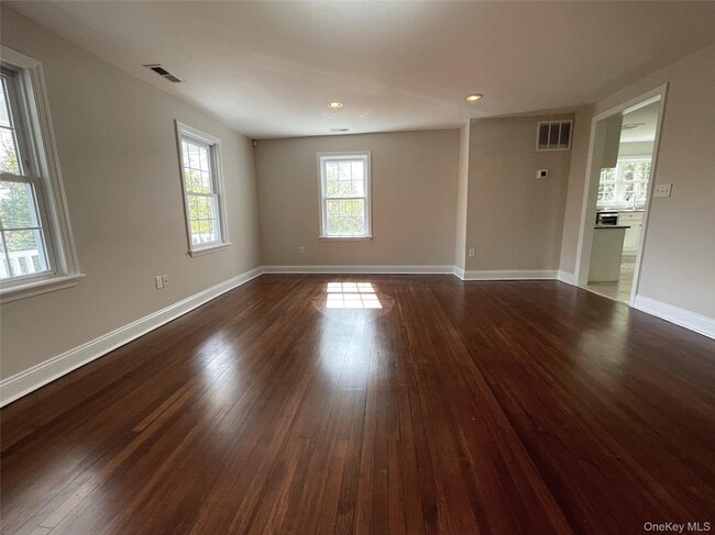 Photo - 130 Old Mt Kisco Rd