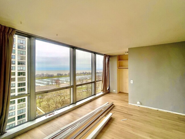 Photo - 330 W Diversey Pkwy Unidad 1508