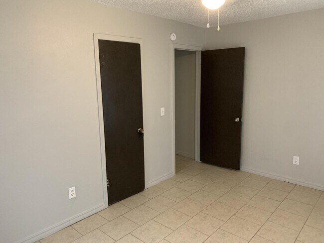 Photo - 2608 SE 45th St