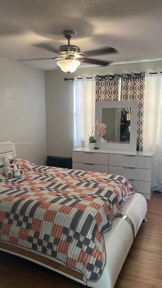 Building Photo - 940 NW 104th Ave Unit 203