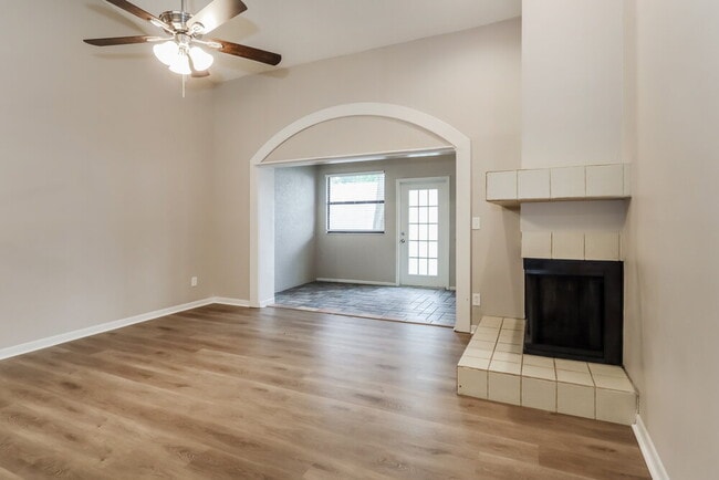 Photo - 11504 Robles Del Rio Pl