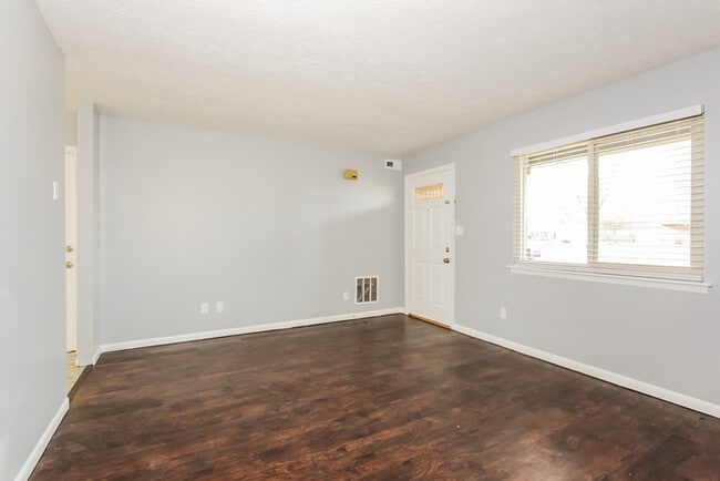 Photo - 1233 Plymouth Rock Way