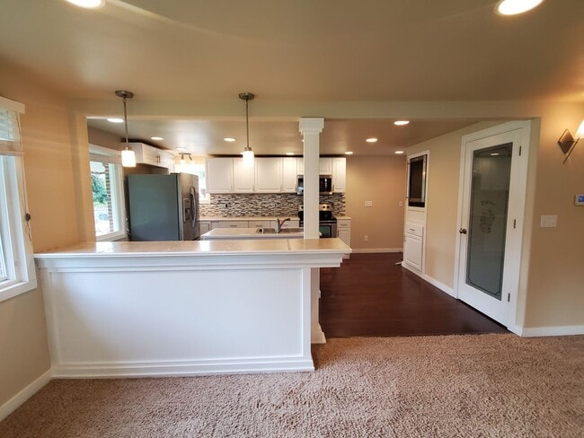 2717 S Fruitland Unit Main House