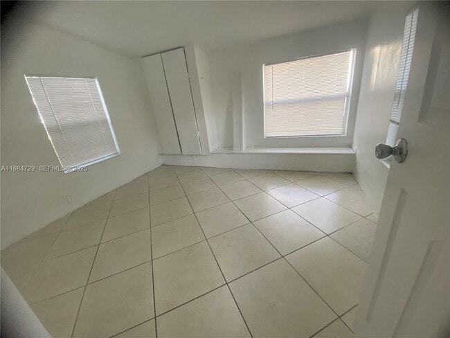 Photo - 4557 NW 3rd St