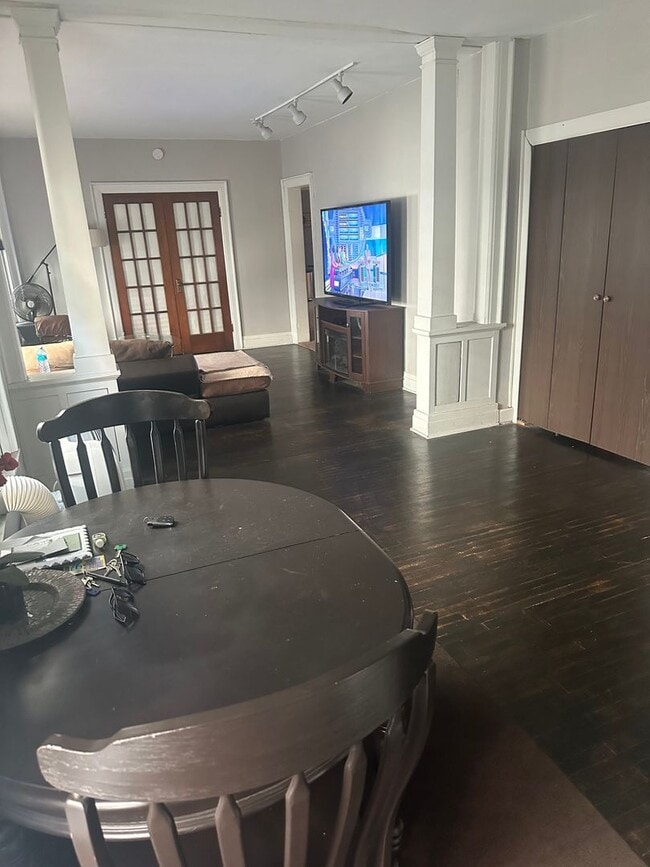 Photo - 569 Elmwood Ave