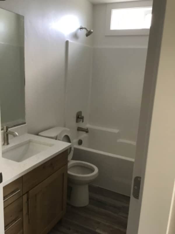 Photo - 209 Huntington St