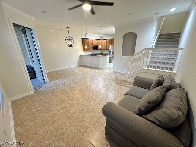 Photo - 9147 Delano St