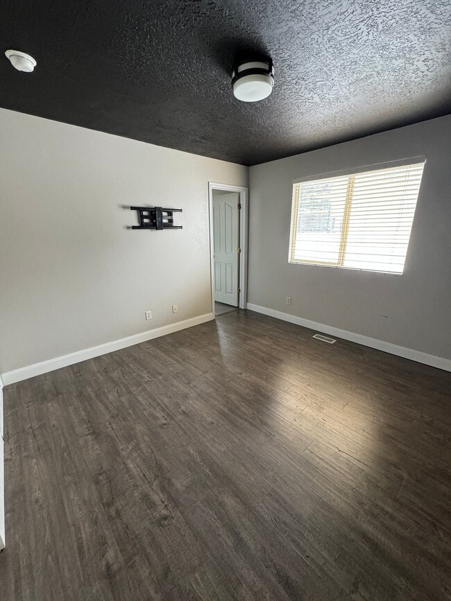 Photo - 2532 Hillside Village Ct