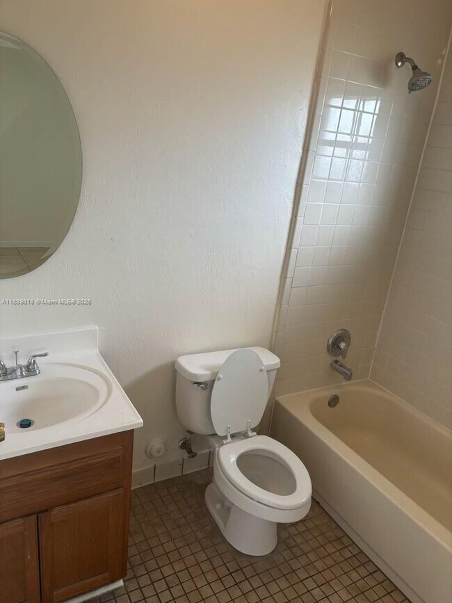 Photo - 10621 SW 170th Terrace Unidad 10621