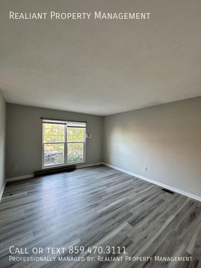 Photo - 1044 Tatesbrook Dr