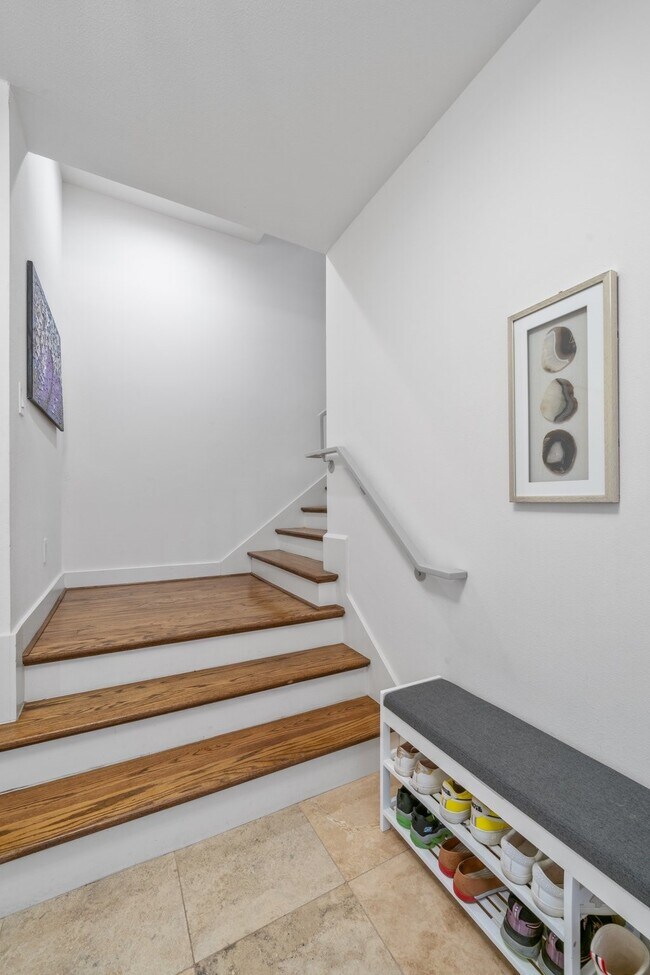 Photo - 1804 Prospect St