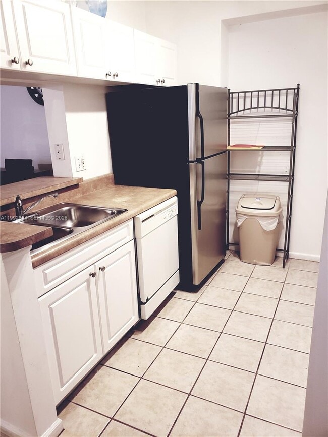 Photo - 17125 N Bay Rd Unit 3403