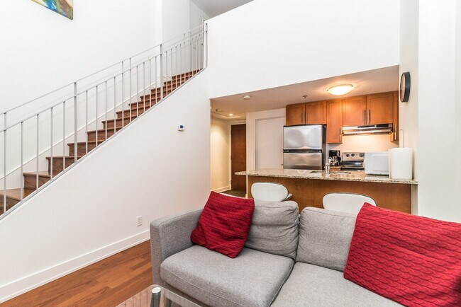 Photo - 1061 Rue St-Alexandre Unit ID1261758P