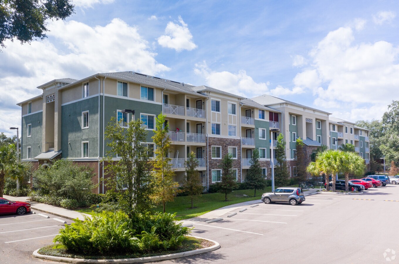 Blue Sky Brandon Apartments For Rent in Brandon, FL