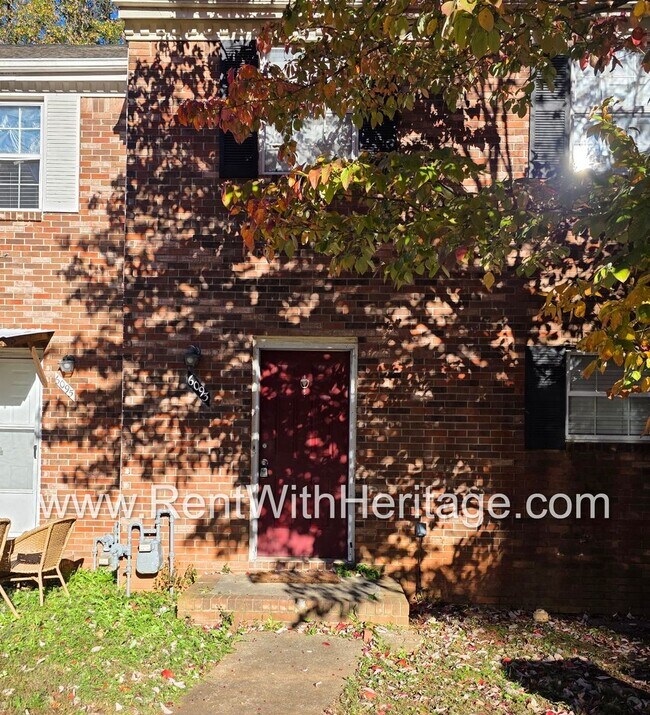 Photo - Amazing 2 bedroom, 1.5 bath townhome/ Grea...