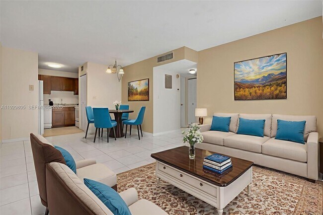 Photo - 2651 Riverside Dr Unit 1