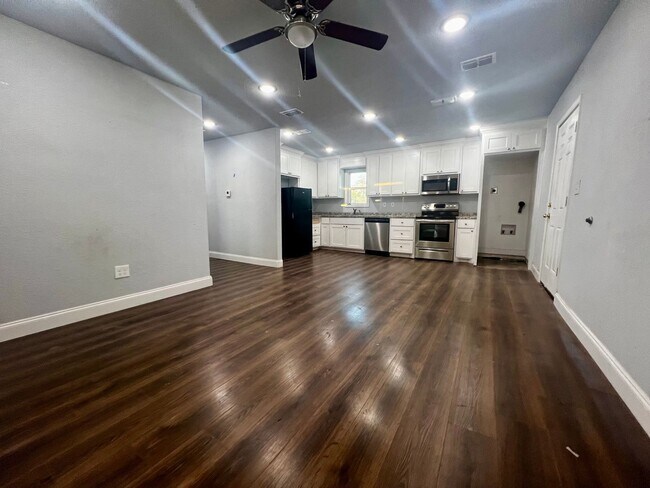 Photo - 3 Bedroom in Slaton