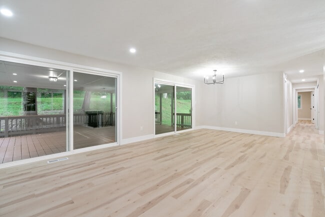 Photo - 4309 Bulltown Rd