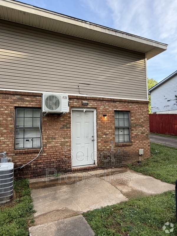 Building Photo - 2011 Stonemill Dr Rental