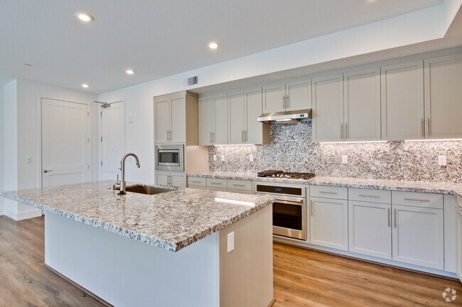 Building Photo - 44978 Fremont Blvd Unit 402 Rental