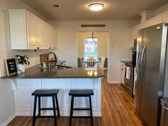 Photo - 54 N Butternut Dr