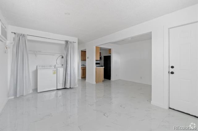 Building Photo - 214 S Ingalls St Unit 1 Rental