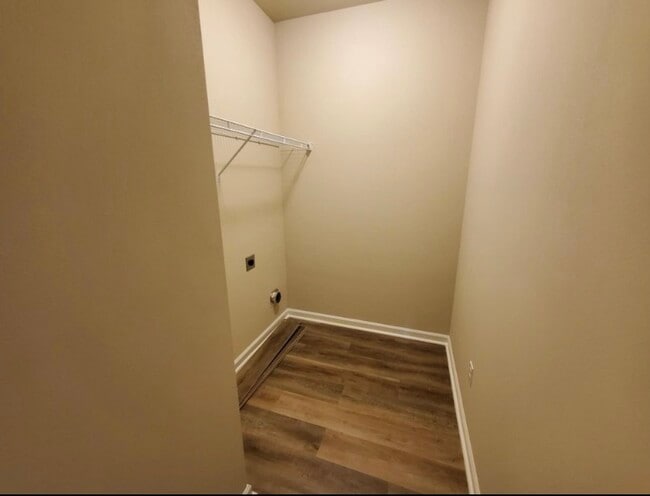 Photo - 3052 S Roth Ave