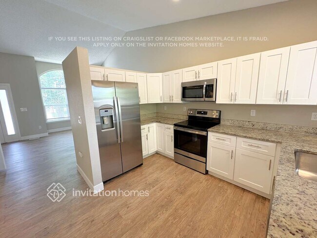 Photo - 1424 W 132nd Pl