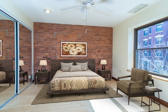 Photo - 103 Gainsborough St Unit 203