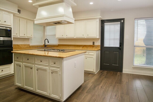 Photo - 3026 Teague Rd