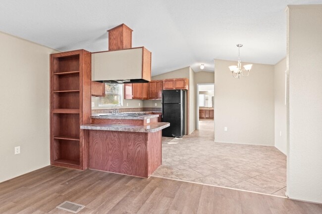 Photo - 15705 Country Way