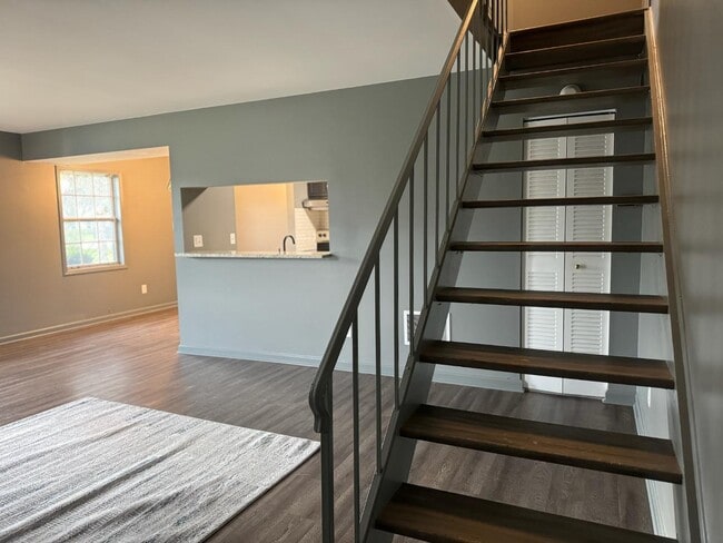 Photo - 4414 London Ct