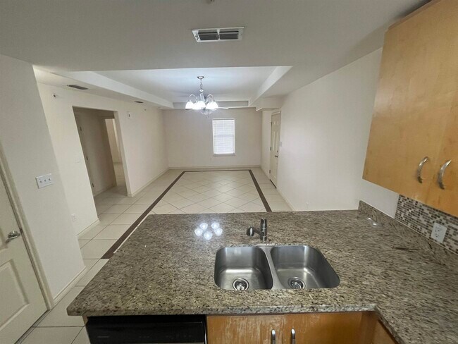 Photo - 7615 Laguna Del Mar Ct