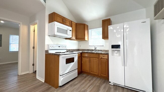 Photo - 215 N Wild Olive Ave Unidad 2