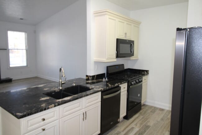 Winchester - 1BR, 1BA