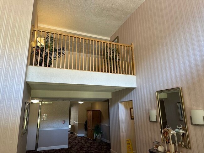 Photo - 2 Summit Dr Unit 21