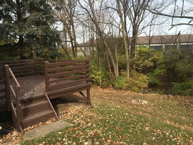 Photo - 5722 Bluebird Ct