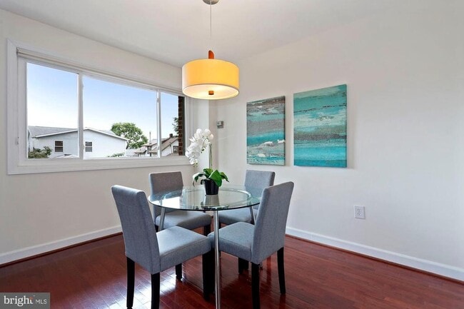 Photo - 1830 Columbia Pike Unidad 110