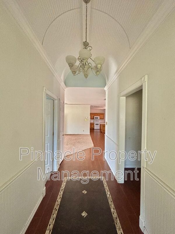 Photo - 1 Southridge Dr