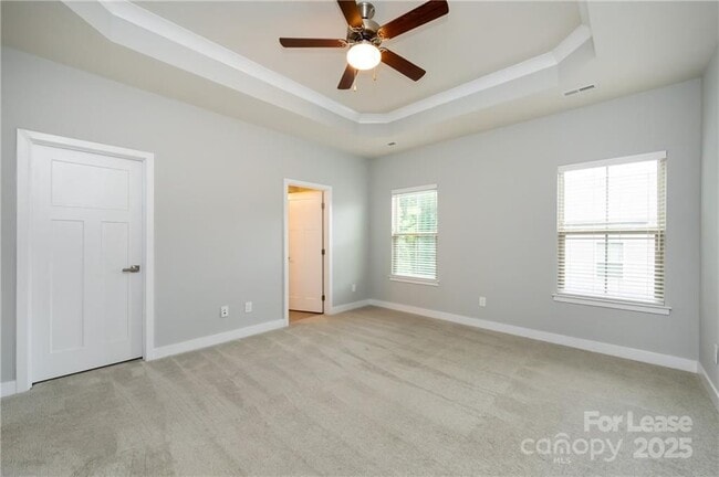 Photo - 1736 Town Oak Ln