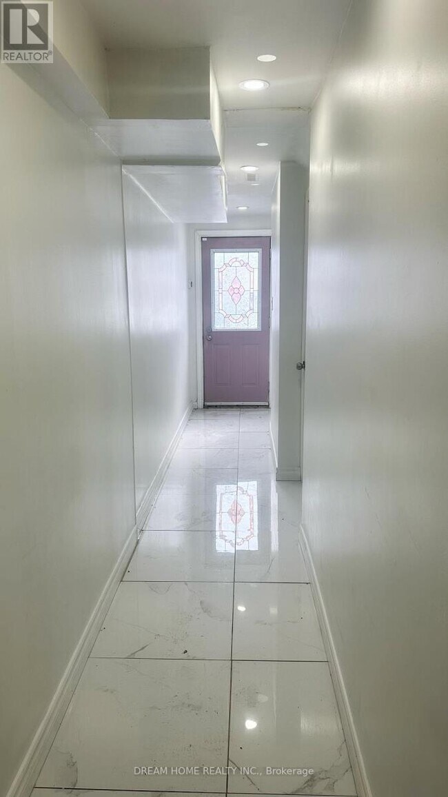 Photo - 51 Laxford Ave