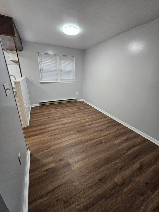 Photo - 450 Garland Cir