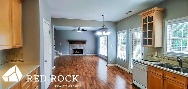 Photo - Beautiful 4 BR,  2.5 Bath Home in Oak Mountain School District Available Now