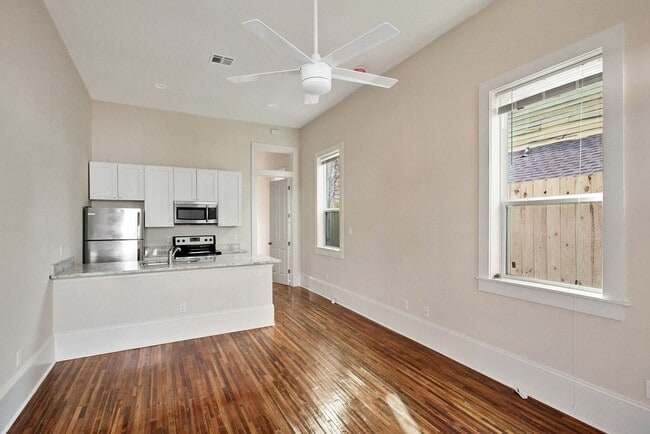 Photo - 2228 St Andrew St Unit 2230 St Andrew