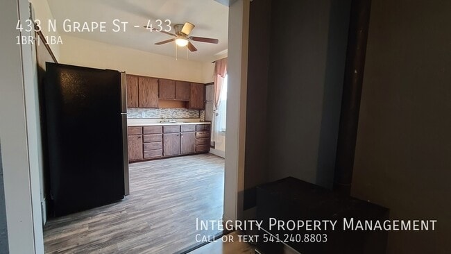 Photo - 433 N Grape St Unidad 433