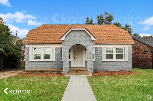 Building Photo - 2039 S Ong St Rental